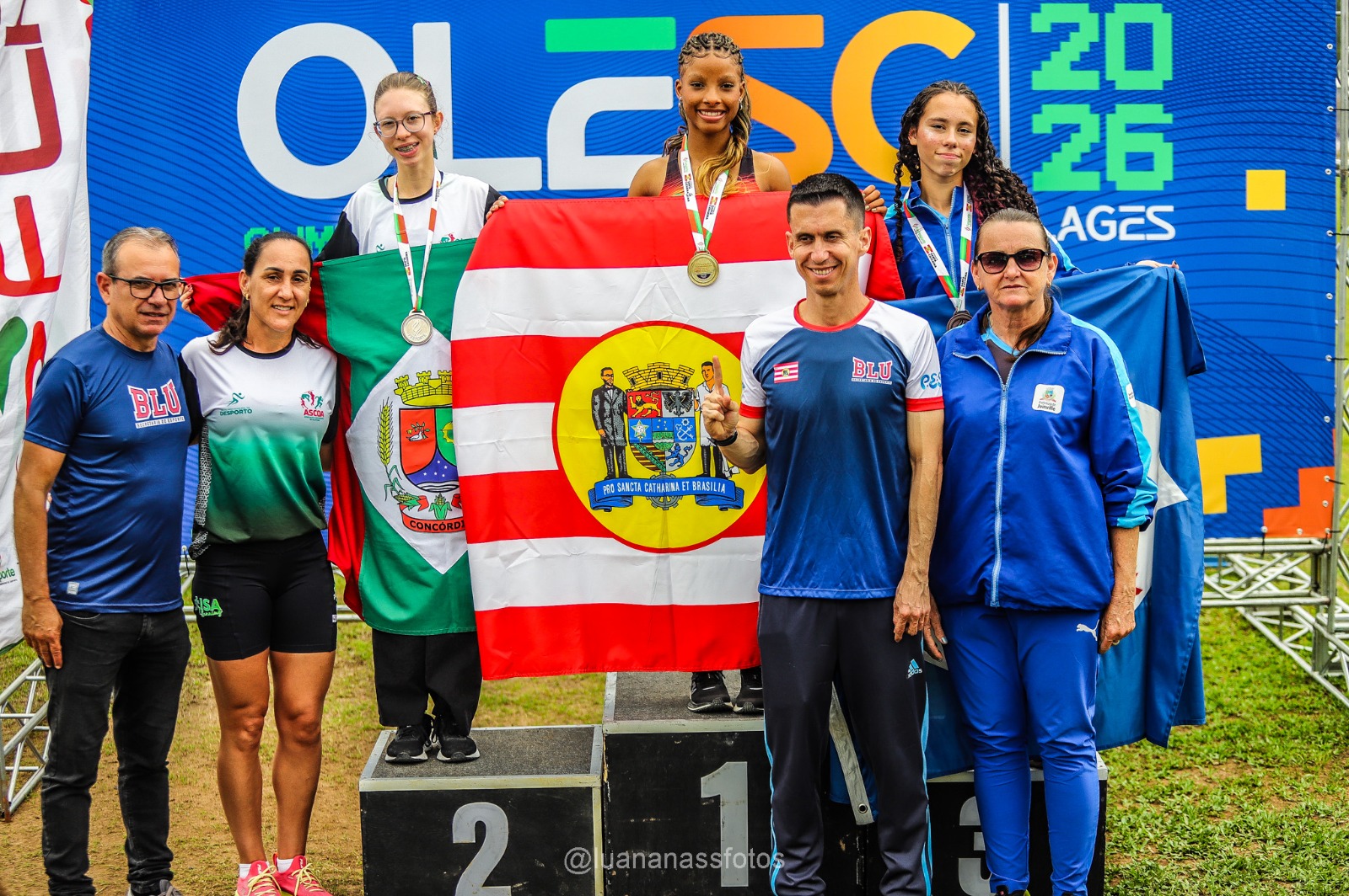 Atletismo de Blumenau conquista seis medalhas na Olesc e quebra recorde que durava 12 anos