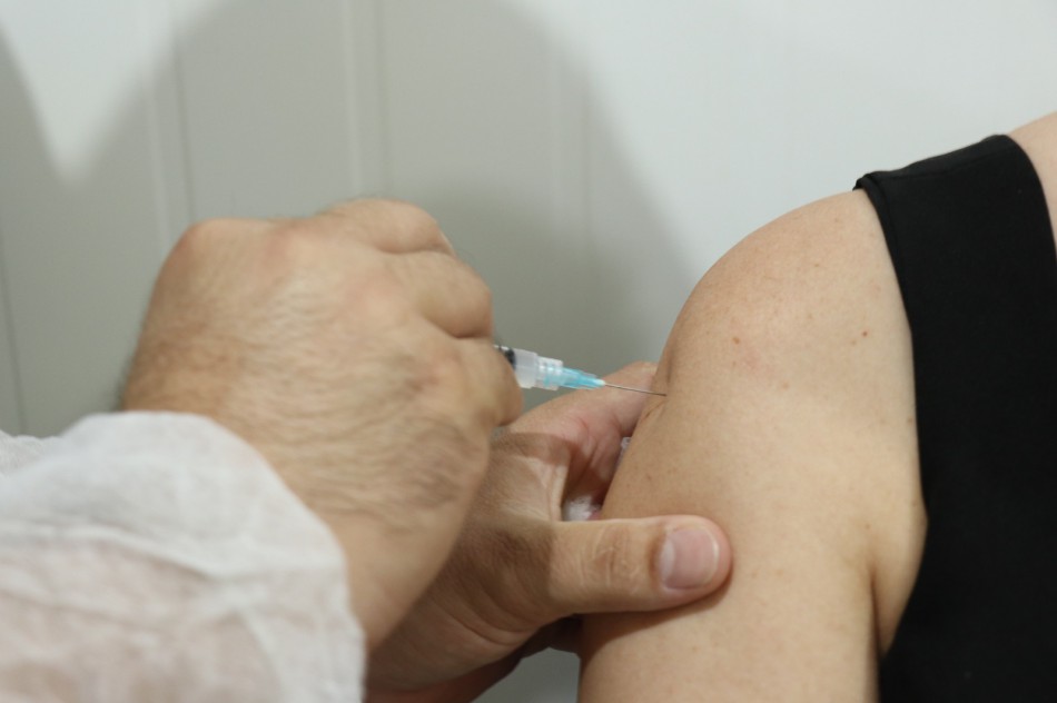 Mais cinco ESFs abrem neste sábado para vacinação
